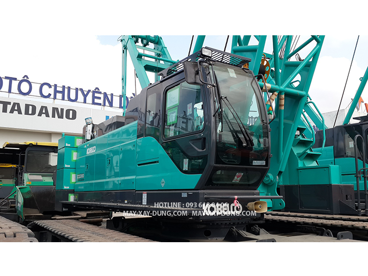 KOBELCO CKS900, cần cẩu bánh xích KOBELCO sức nâng 100 tấn, mới 100%, sản xuất: Nhật Bản